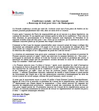 08/07 Conférence sociale : où l'on rejouait « Beaucoup de bruit pour rien » de Shakespeare